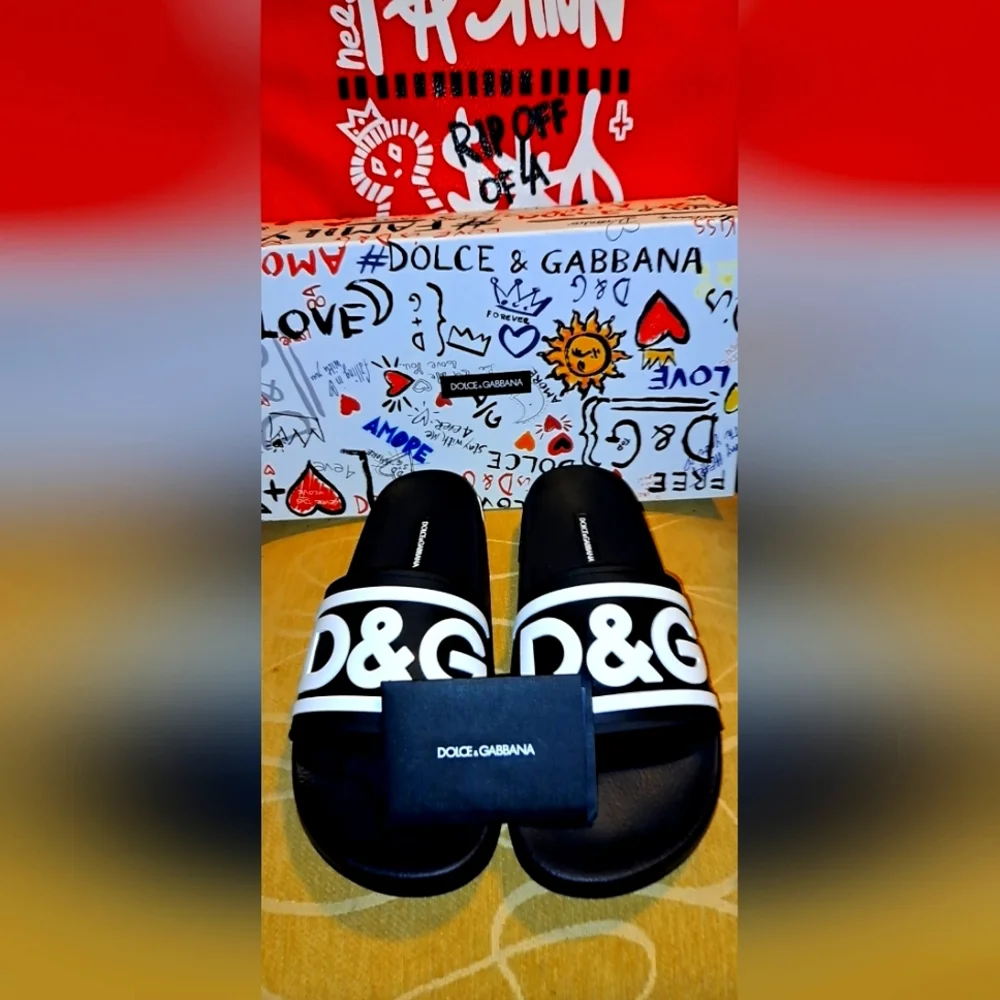 Dolce & Gabbana Flip flops (Authentic) - Picture 3 of 7
